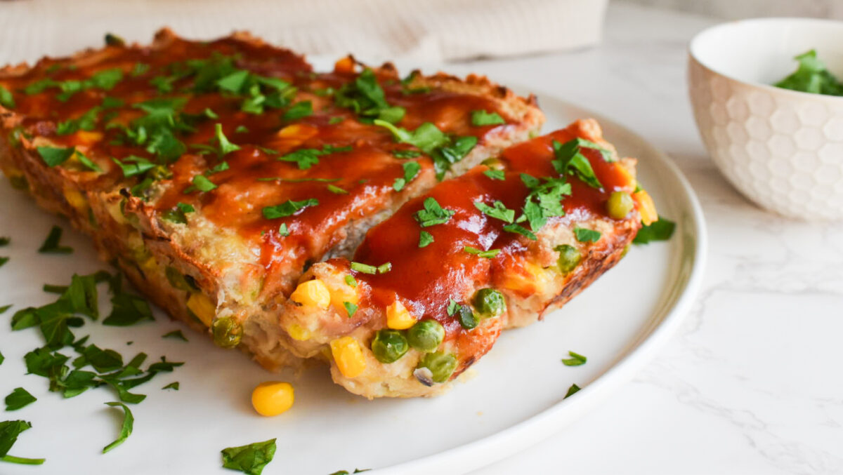 Healthy Turkey Meatloaf Recipe + Sweet & Tangy Sauce
