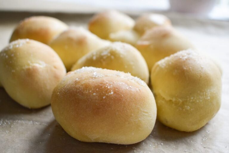 dinner rolls made with cottage cheese