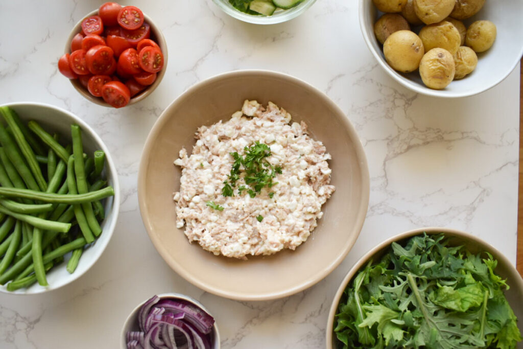 prepare tuna salad made with cottage cheese