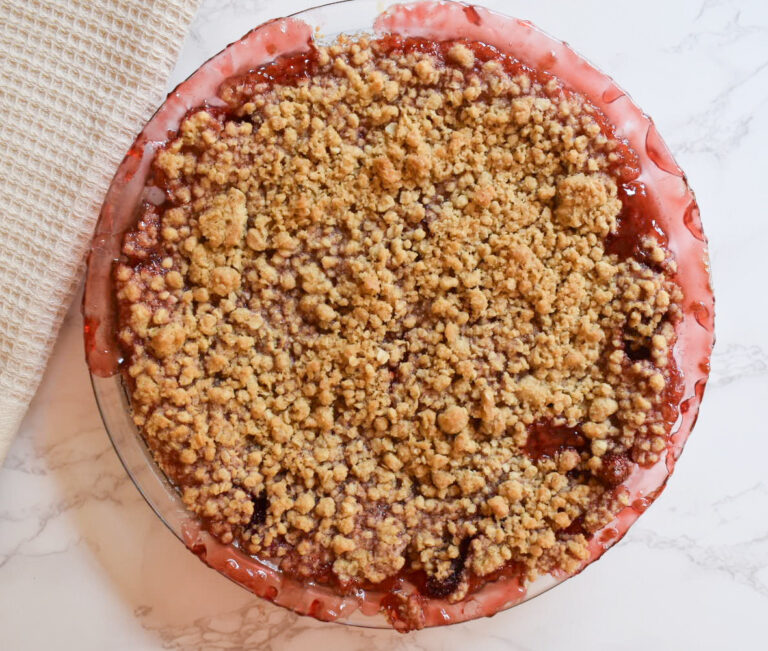 strawberry rhubarb crumble