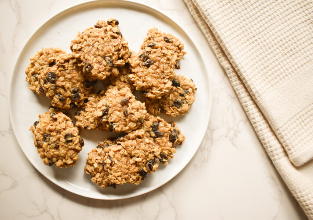 one bowl oatmeal raisin cookies made with applesauce