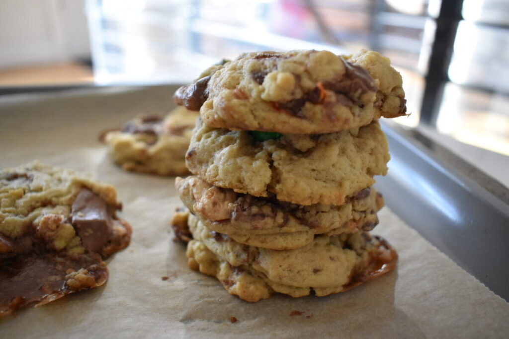 halloween candy cookies ready to eat